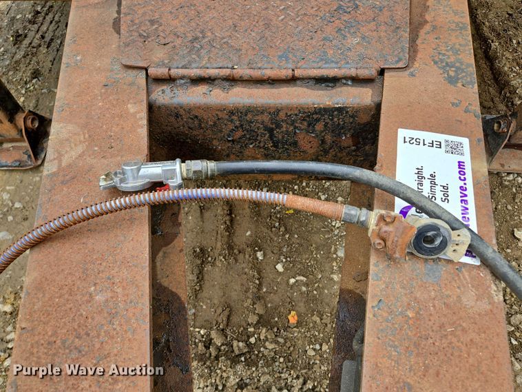 image for item EF1521 2005 TrailKing equipment trailer