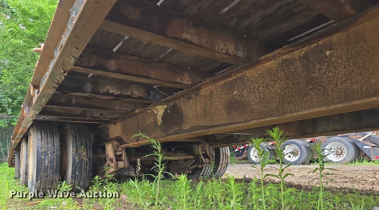 image for item EF1521 2005 TrailKing equipment trailer