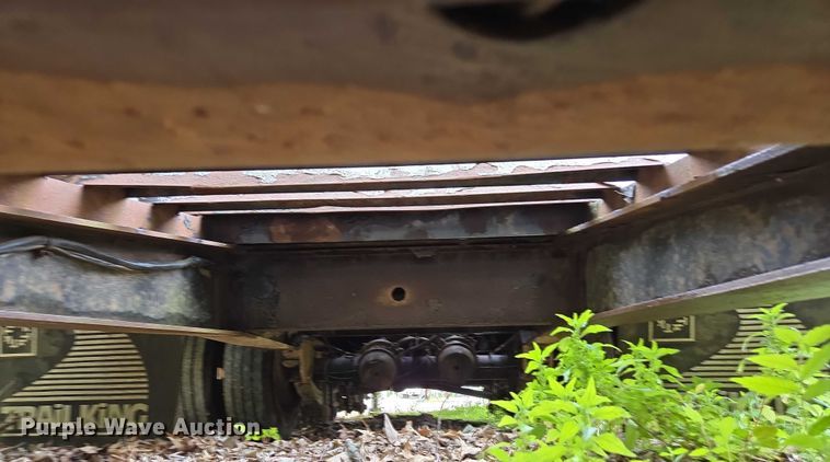 image for item EF1521 2005 TrailKing equipment trailer