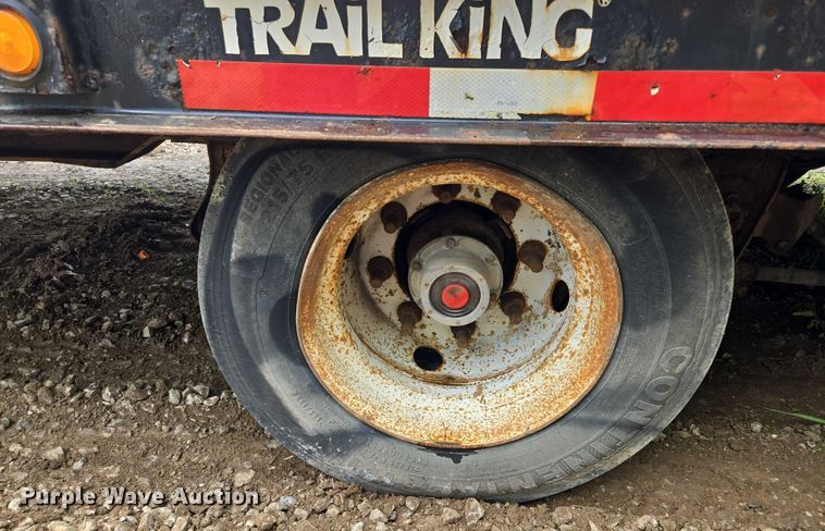 image for item EF1521 2005 TrailKing equipment trailer