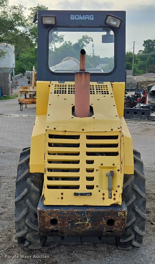 image for item EF1533 2004 Bomag BW124PDH-3 single drum vibratory roller