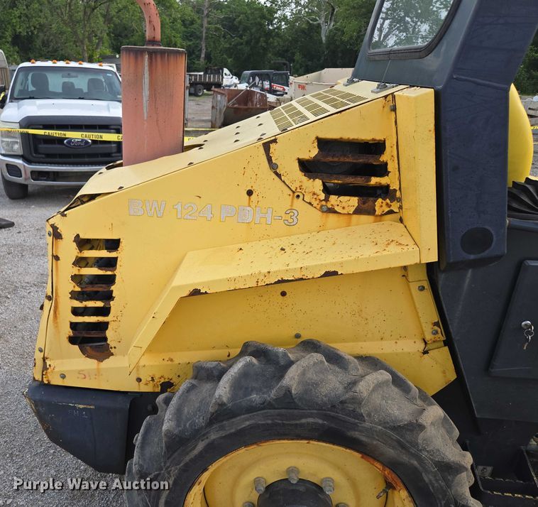 image for item EF1533 2004 Bomag BW124PDH-3 single drum vibratory roller