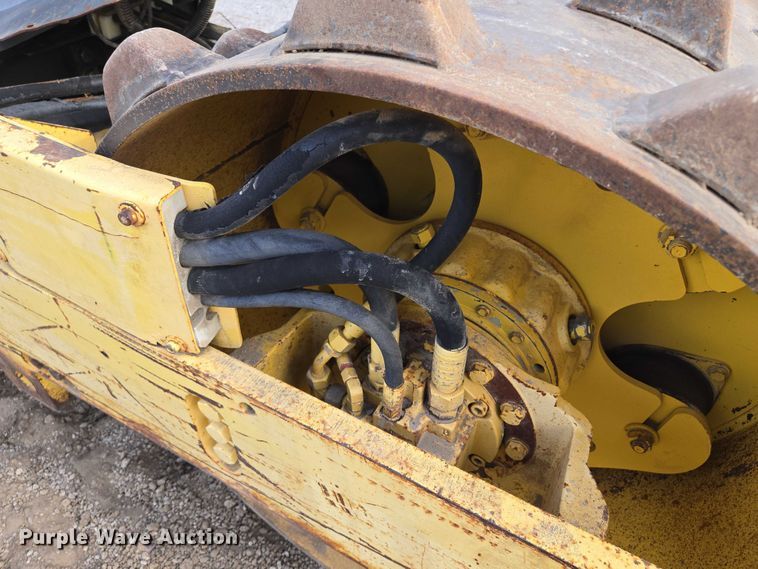 image for item EF1533 2004 Bomag BW124PDH-3 single drum vibratory roller