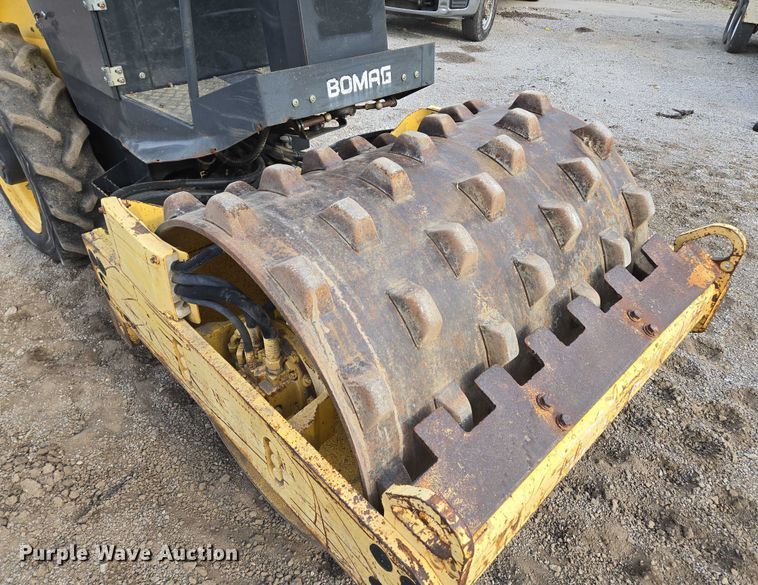 image for item EF1533 2004 Bomag BW124PDH-3 single drum vibratory roller