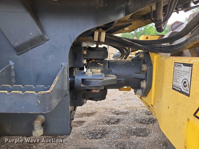 image for item EF1533 2004 Bomag BW124PDH-3 single drum vibratory roller