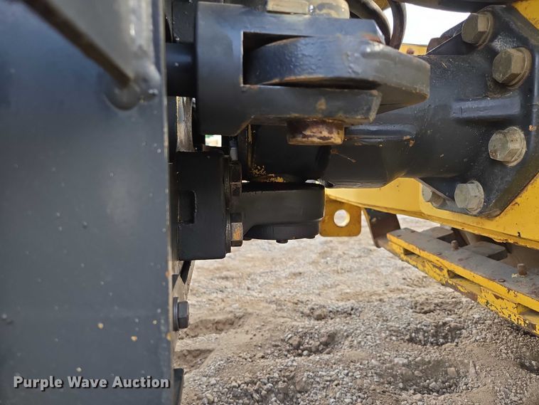 image for item EF1533 2004 Bomag BW124PDH-3 single drum vibratory roller