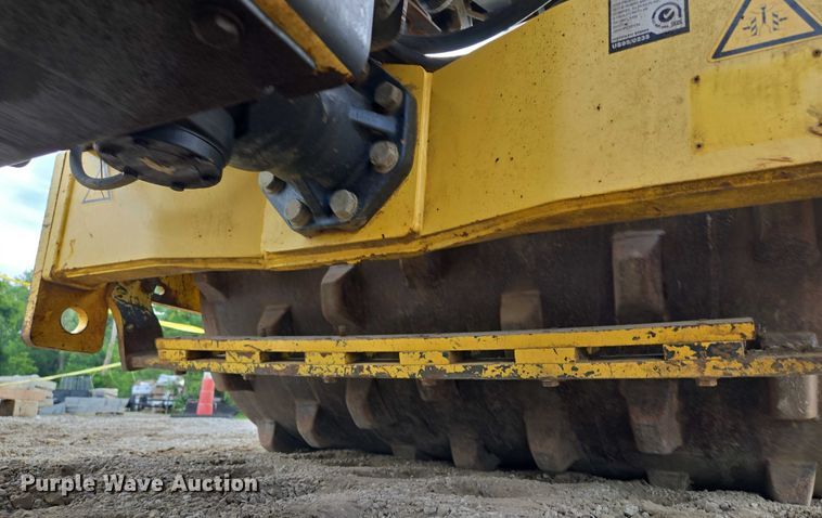 image for item EF1533 2004 Bomag BW124PDH-3 single drum vibratory roller