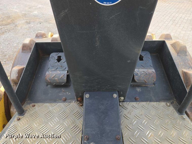 image for item EF1533 2004 Bomag BW124PDH-3 single drum vibratory roller