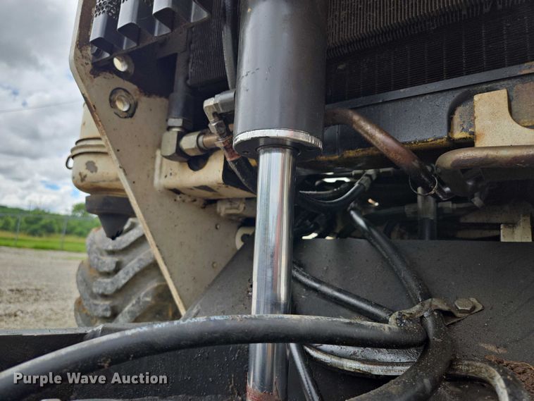 image for item EF1534 1989 Bobcat 3023 trencher