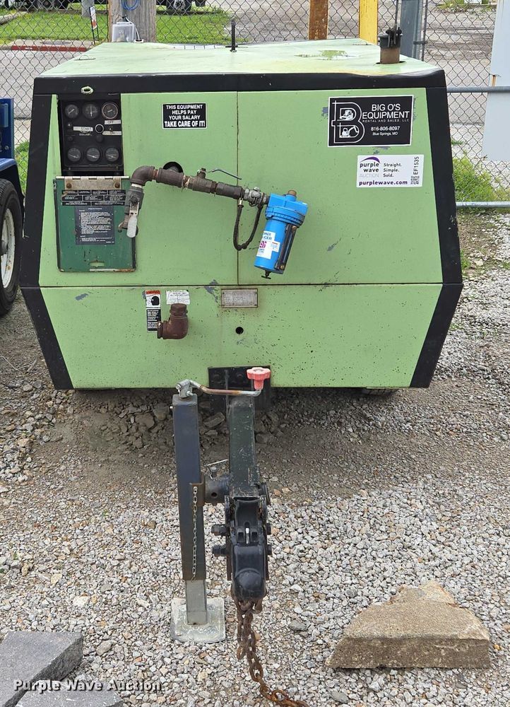 image for item EF1535 1991 Sullair 185DPQ-JJD air compressor