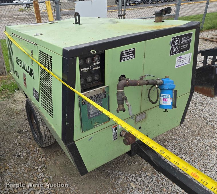 image for item EF1535 1991 Sullair 185DPQ-JJD air compressor