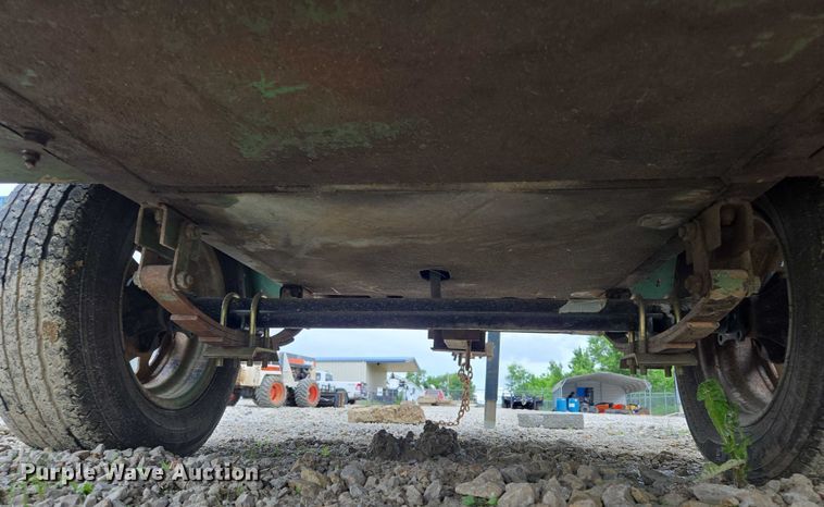 image for item EF1535 1991 Sullair 185DPQ-JJD air compressor