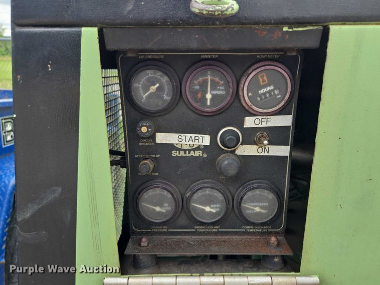 image for item EF1535 1991 Sullair 185DPQ-JJD air compressor