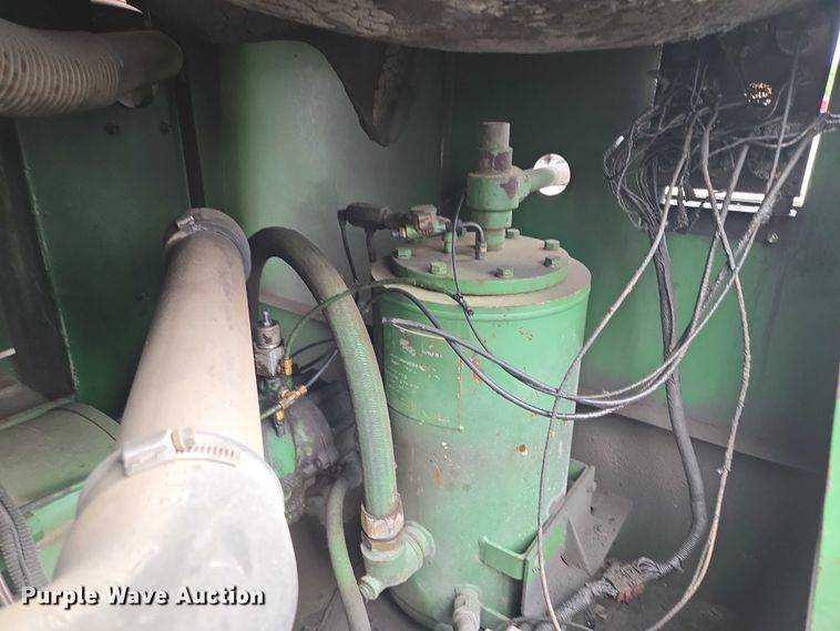 image for item EF1535 1991 Sullair 185DPQ-JJD air compressor