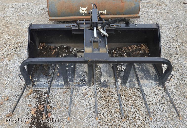 image for item EF1537 Skid steer grapple bucket