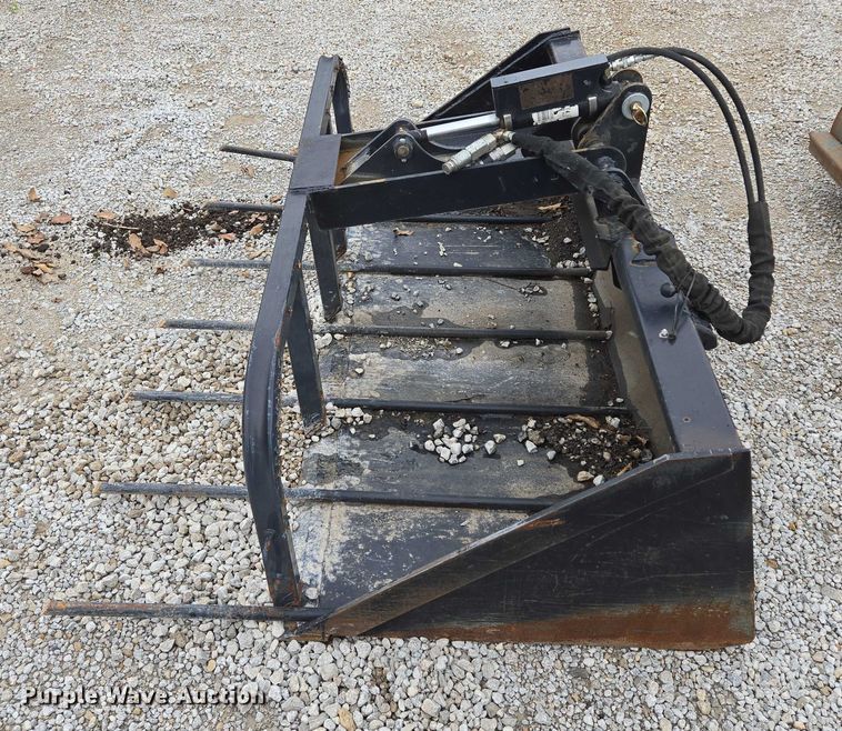 image for item EF1537 Skid steer grapple bucket