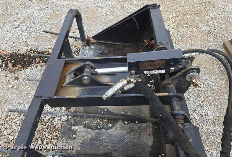 image for item EF1537 Skid steer grapple bucket