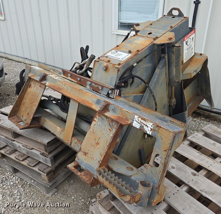 image for item EF1538 Bobcat WS18 skid steer rock saw