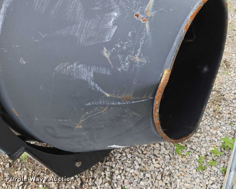 image for item EF1539 Bobcat MI Mixer skid steer concrete mixer
