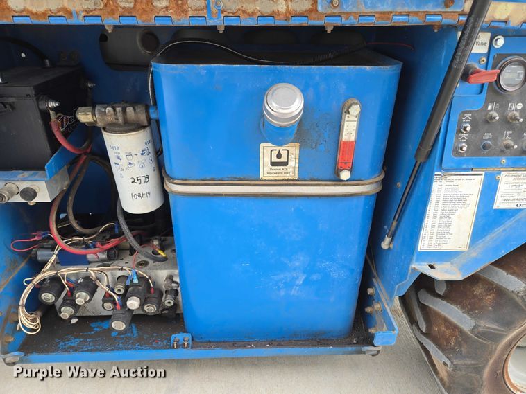 image for item EF1546 2000 Genie GS-2668 RT scissor lift