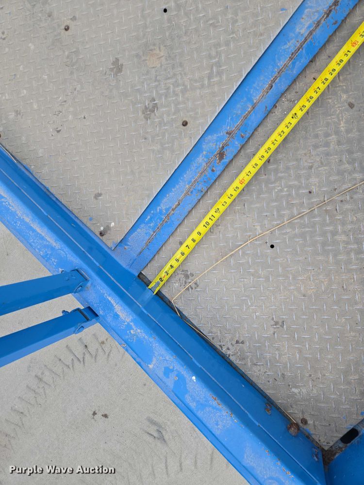 image for item EF1546 2000 Genie GS-2668 RT scissor lift
