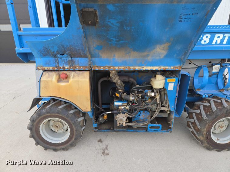 image for item EF1546 2000 Genie GS-2668 RT scissor lift