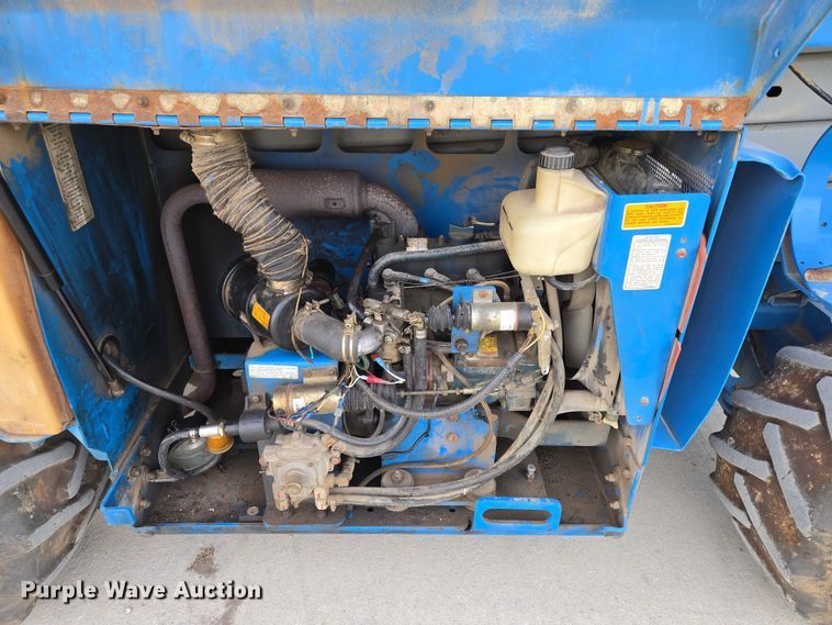 image for item EF1546 2000 Genie GS-2668 RT scissor lift