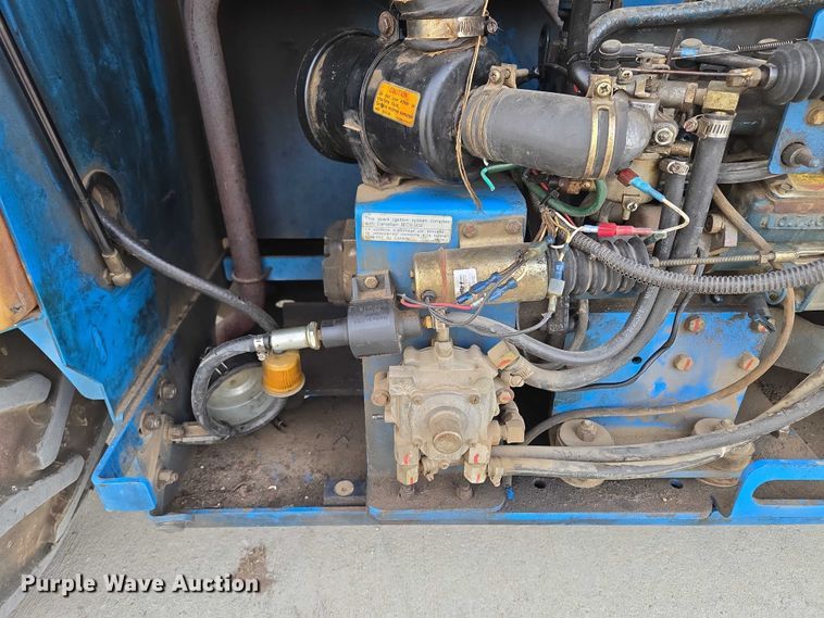 image for item EF1546 2000 Genie GS-2668 RT scissor lift