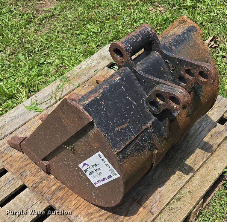 image for item EF1549 Backhoe bucket