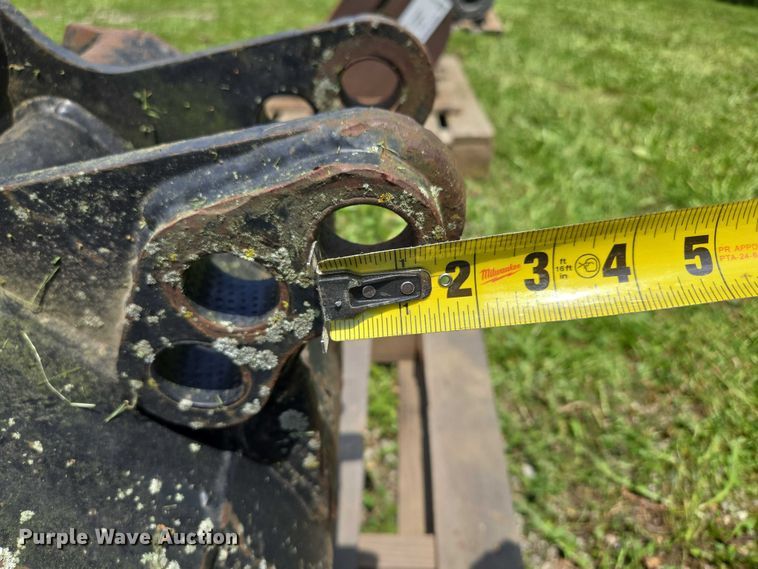 image for item EF1550 Backhoe bucket