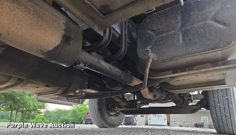 image for item EF1561 1993 International 4700 dump truck