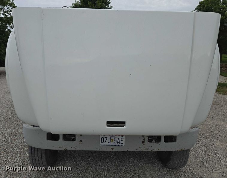 image for item EF1561 1993 International 4700 dump truck