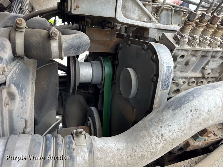 image for item EF2055 1997 Ford CT800 oil distributor truck