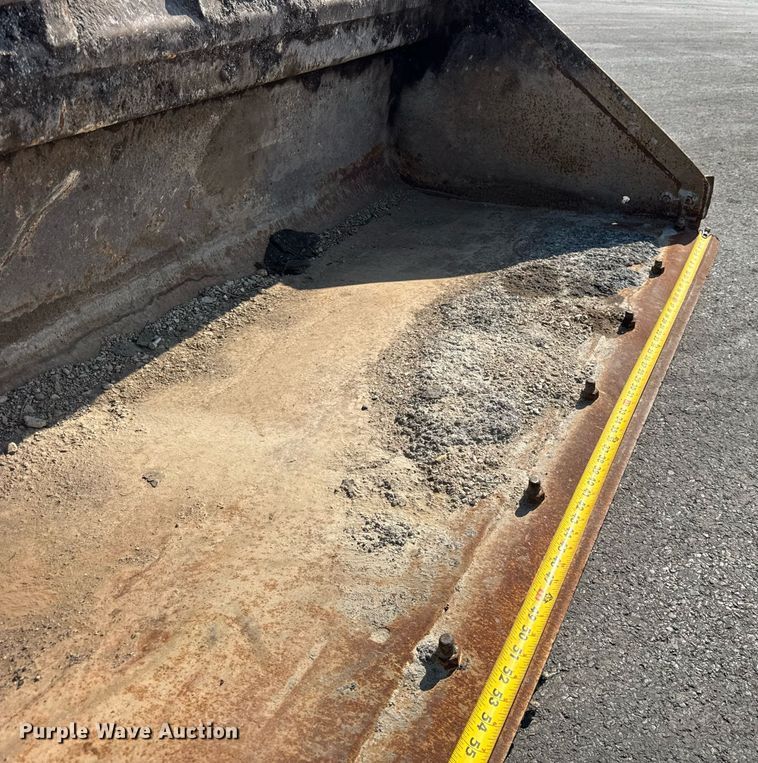 image for item EF2057 2018 Bobcat S770 skid steer loader