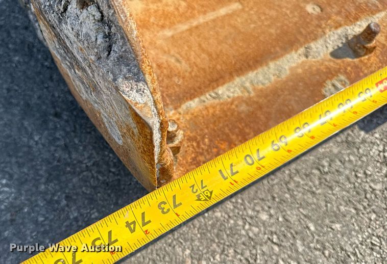 image for item EF2057 2018 Bobcat S770 skid steer loader