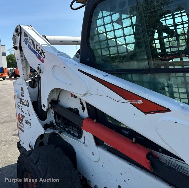 image for item EF2057 2018 Bobcat S770 skid steer loader