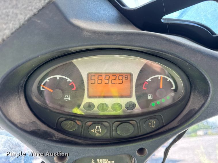 image for item EF2057 2018 Bobcat S770 skid steer loader