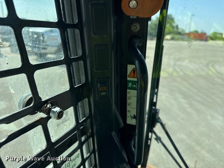 image for item EF2057 2018 Bobcat S770 skid steer loader