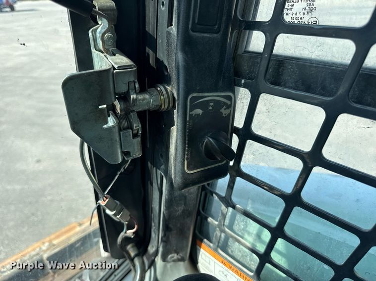 image for item EF2057 2018 Bobcat S770 skid steer loader