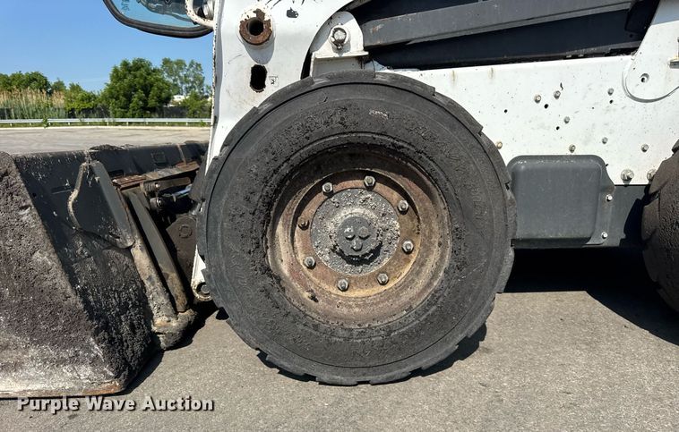 image for item EF2057 2018 Bobcat S770 skid steer loader