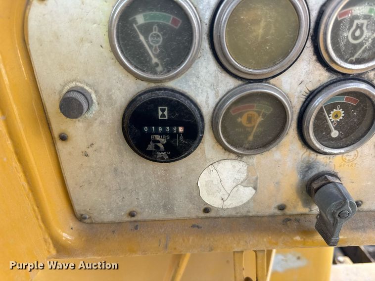 image for item EF2058 1979 Caterpillar D8K dozer