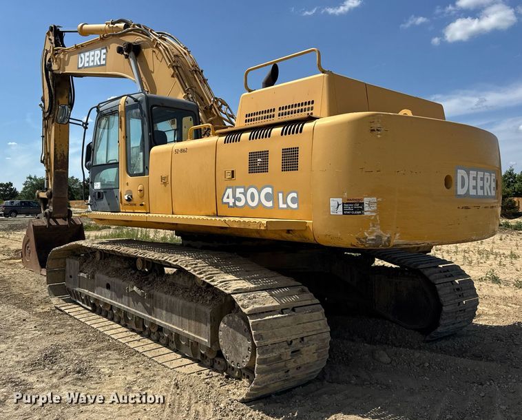 image for item EF2062 2004 John Deere 450C LC excavator