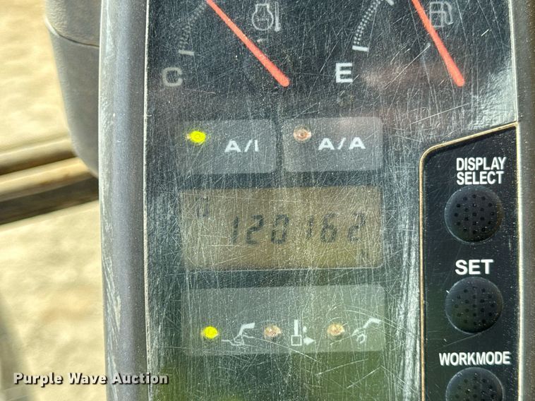 image for item EF2062 2004 John Deere 450C LC excavator