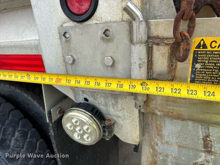 image for item EF2063 1998 Ford L8501 dump truck