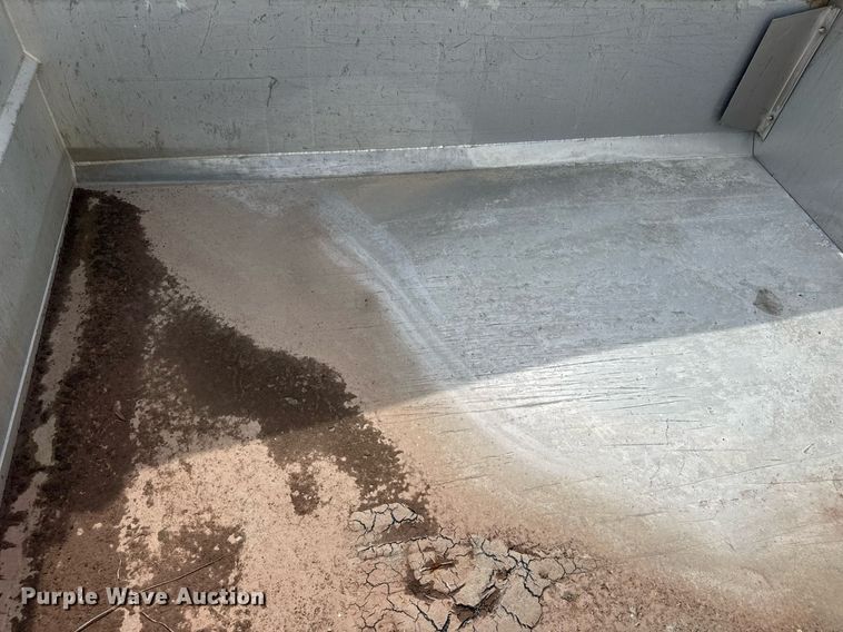 image for item EF2063 1998 Ford L8501 dump truck