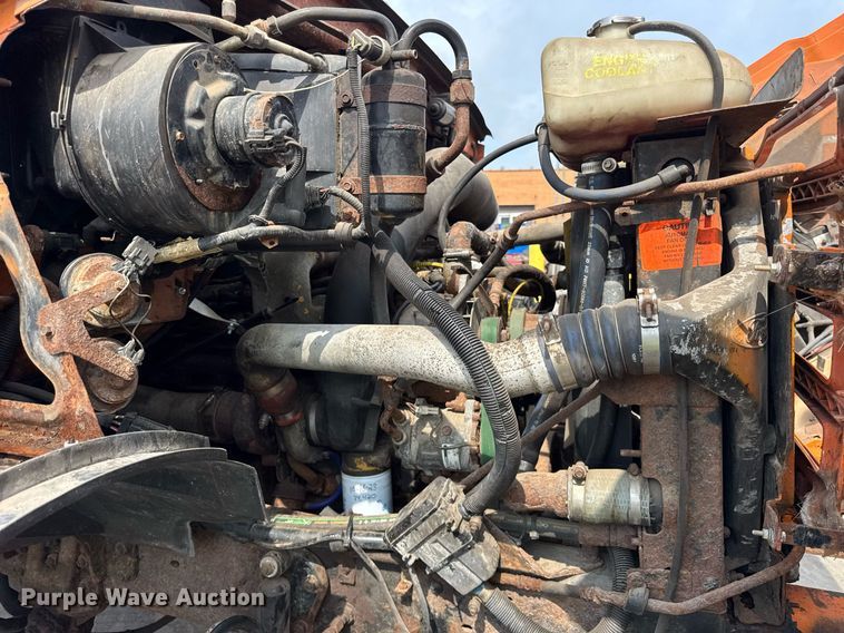 image for item EF2063 1998 Ford L8501 dump truck