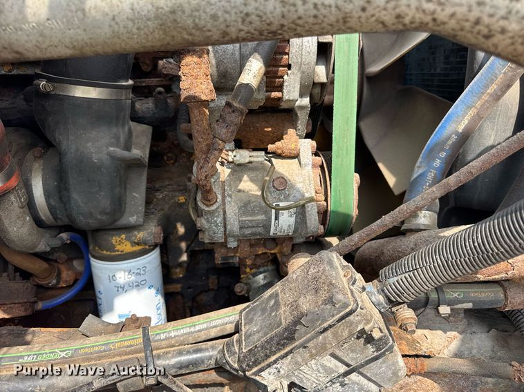 image for item EF2063 1998 Ford L8501 dump truck