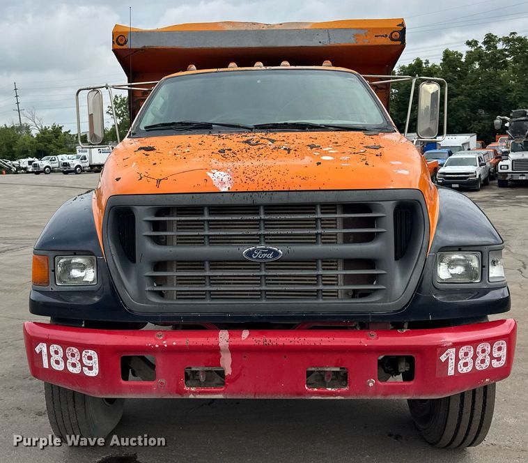 image for item EF2066 2001 Ford F750 Super Duty dump truck