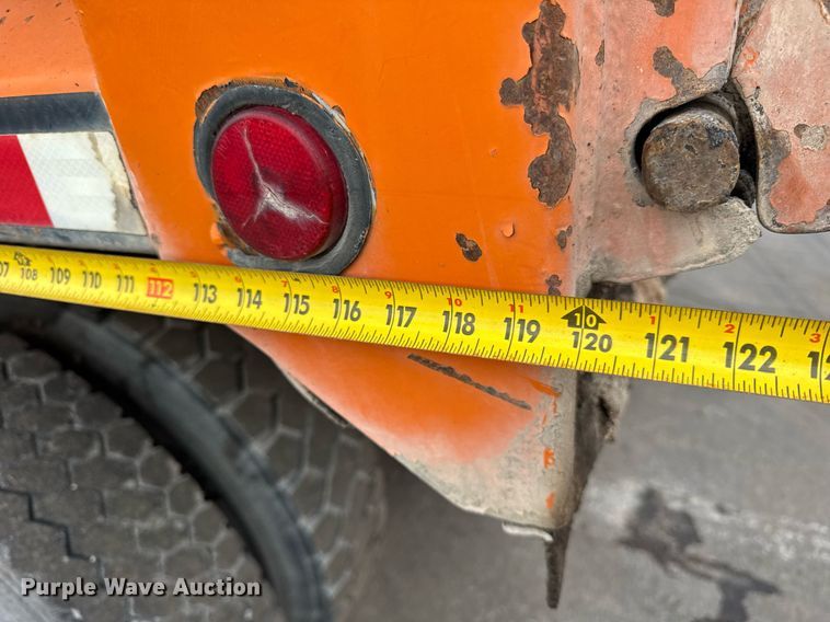 image for item EF2066 2001 Ford F750 Super Duty dump truck