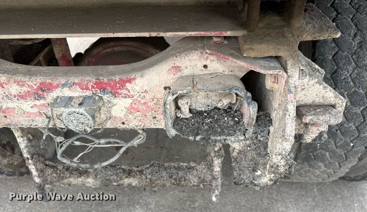 image for item EF2066 2001 Ford F750 Super Duty dump truck